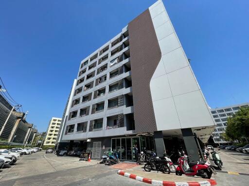 24 Sqm., 1 Bed, 1 Bath Condo listed for ฿ 1,526,000.