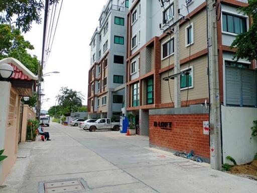 31 Sqm., 1 Bed, 1 Bath Condo listed for ฿ 1,400,000.