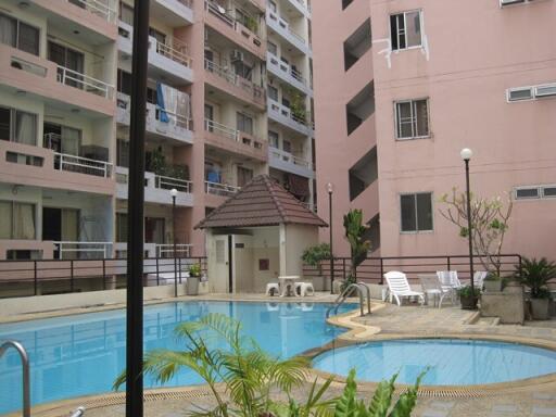 46 Sqm., 1 Bed, 1 Bath Condo listed for ฿ 1,306,000.