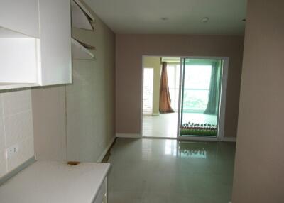 32 Sqm., 1 Bed, 1 Bath Condo listed for ฿ 1,050,000.