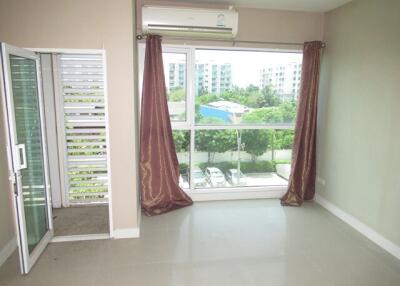 32 Sqm., 1 Bed, 1 Bath Condo listed for ฿ 1,050,000.