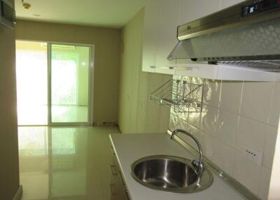 34 Sqm., 1 Bed, 1 Bath Condo listed for ฿ 970,000.