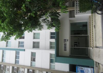 34 Sqm., 1 Bed, 1 Bath Condo listed for ฿ 970,000.