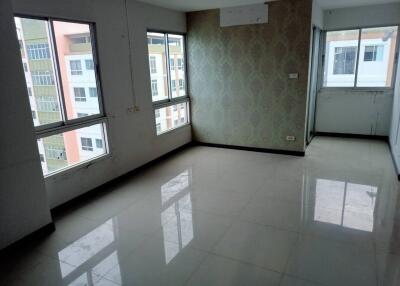 46 Sqm., 1 Bed, 1 Bath Condo listed for ฿ 1,089,000.