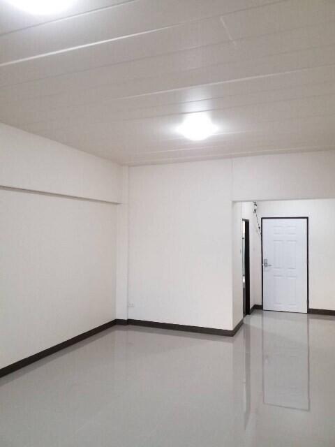 40 Sqm., 1 Bed, 1 Bath Condo listed for ฿ 939,000.