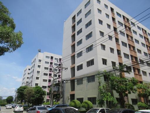 28 Sqm., 1 Bed, 1 Bath Condo listed for ฿ 902,000.