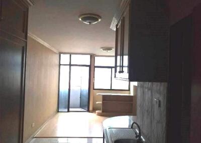 29 Sqm., 1 Bed, 1 Bath Condo listed for ฿ 858,000.