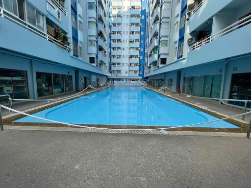 45 Sqm., 1 Bed, 1 Bath Condo listed for ฿ 851,000.