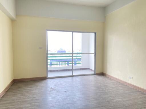 33 Sqm., 1 Bed, 1 Bath Condo listed for ฿ 805,000.