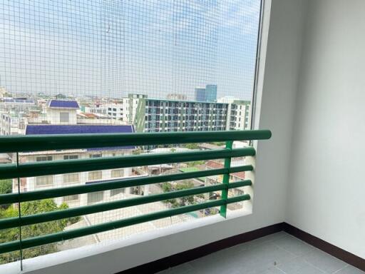 33 Sqm., 1 Bed, 1 Bath Condo listed for ฿ 805,000.