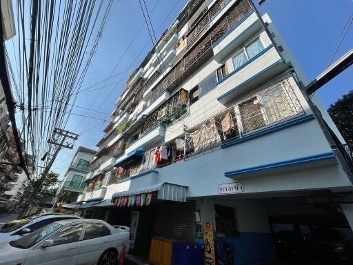 35 Sqm., 1 Bed, 1 Bath Condo listed for ฿ 786,000.