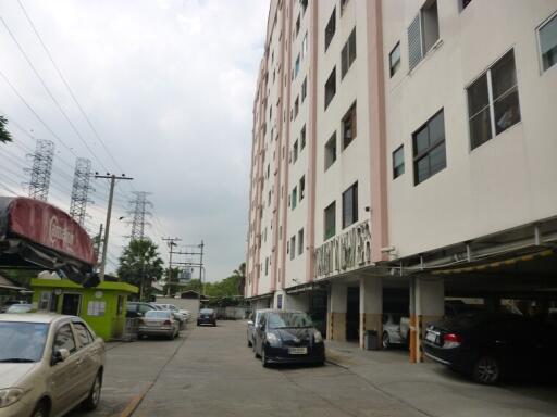 31 Sqm., 1 Bed, 1 Bath Condo listed for ฿ 467,000.