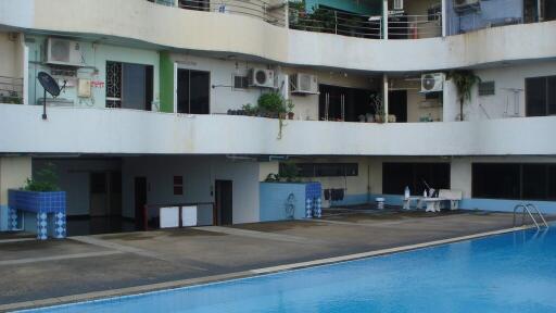37 Sqm., 1 Bed, 1 Bath Condo listed for ฿ 550,000.