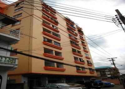 31 Sqm., 1 Bed, 1 Bath Condo listed for ฿ 651,000.