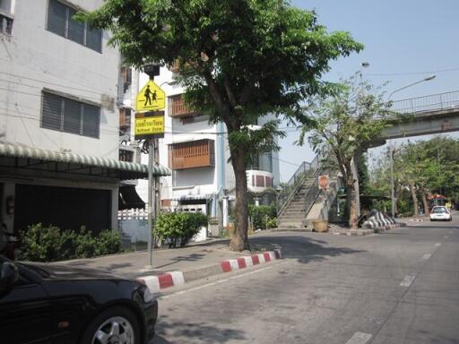 33 Sqm., 1 Bed, 1 Bath Condo listed for ฿ 476,000.