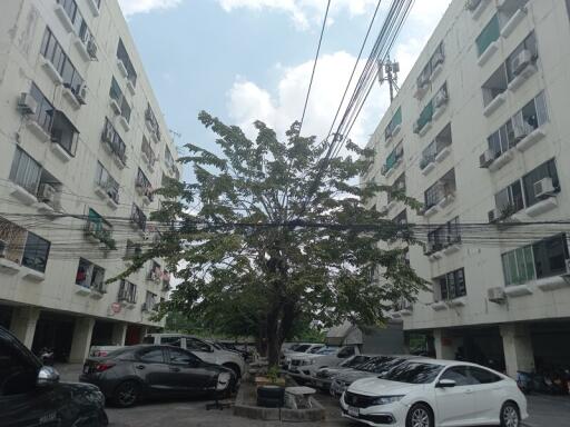 29 Sqm., 1 Bed, 1 Bath Condo listed for ฿ 453,000.