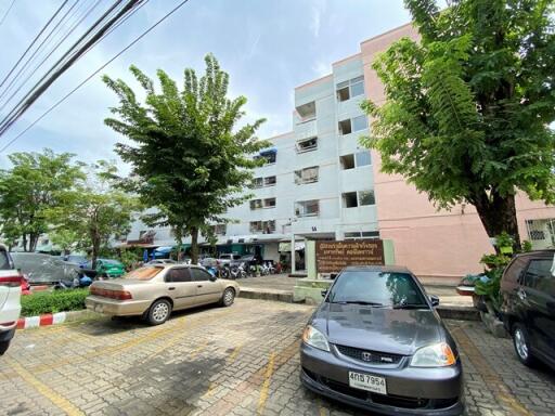 53 Sqm., 1 Bed, 2 Baths Condo listed for ฿ 469,000.