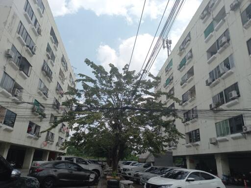 29 Sqm., 1 Bed, 1 Bath Condo listed for ฿ 417,000.