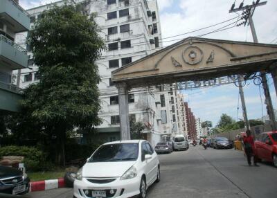 25 Sqm., 1 Bed, 1 Bath Condo listed for ฿ 380,000.