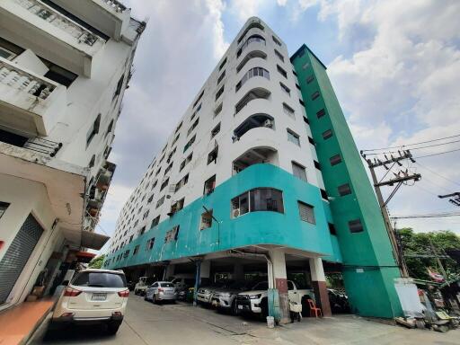 29 Sqm., 1 Bed, 1 Bath Condo listed for ฿ 419,000.