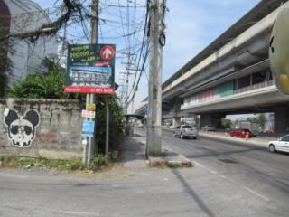 28 Sqm., 1 Bed, 1 Bath Condo listed for ฿ 407,000.