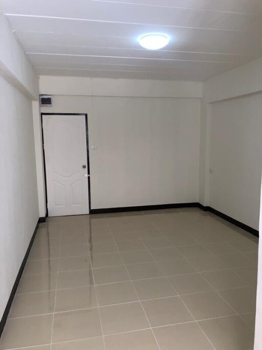 25 Sqm., 1 Bed, 1 Bath Condo listed for ฿ 404,000.