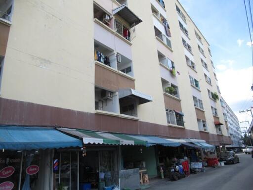 24 Sqm., 1 Bed, 1 Bath Condo listed for ฿ 352,000.
