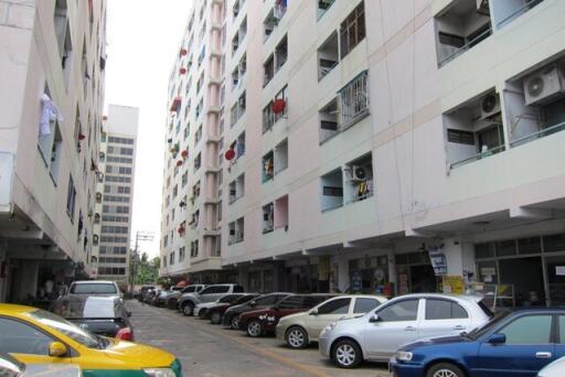 31 Sqm., 1 Bed, 1 Bath Condo listed for ฿ 320,000.