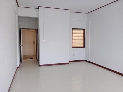 30 Sqm., 1 Bed, 1 Bath Condo listed for ฿ 325,000.