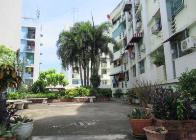 25 Sqm., 1 Bed, 1 Bath Condo listed for ฿ 372,000.
