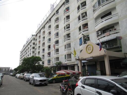 26 Sqm., 1 Bed, 1 Bath Condo listed for ฿ 338,000.