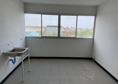 30 Sqm., 1 Bed, 1 Bath Condo listed for ฿ 338,000.