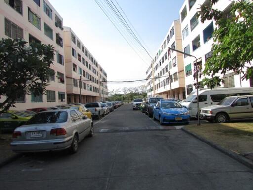 30 Sqm., 1 Bed, 1 Bath Condo listed for ฿ 272,000.