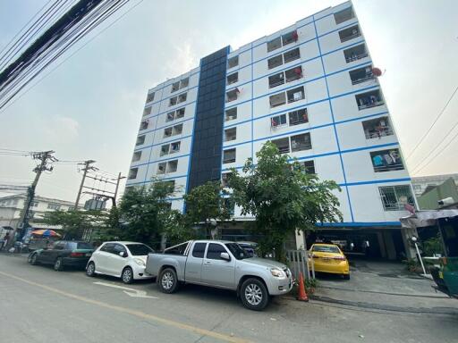 28 Sqm., 1 Bed, 1 Bath Condo listed for ฿ 236,000.