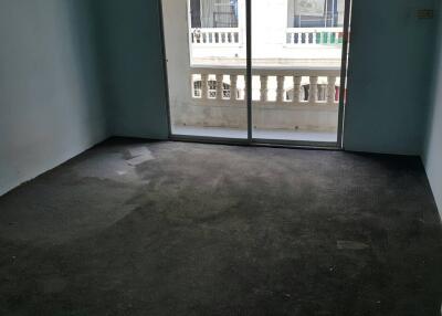 25 Sqm., 1 Bed, 1 Bath Condo listed for ฿ 287,000.