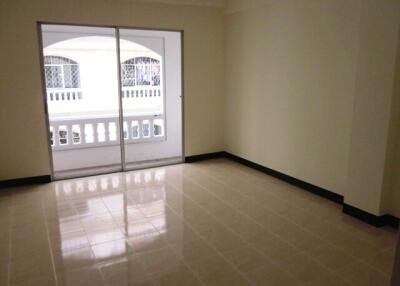 25 Sqm., 1 Bed, 1 Bath Condo listed for ฿ 284,000.
