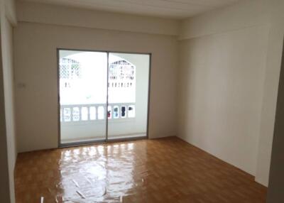 25 Sqm., 1 Bed, 1 Bath Condo listed for ฿ 284,000.