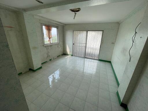 25 Sqm., 1 Bed, 1 Bath Condo listed for ฿ 277,000.