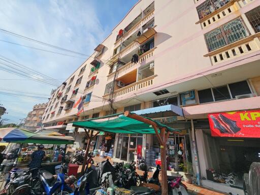 28 Sqm., 1 Bed, 1 Bath Condo listed for ฿ 265,000.