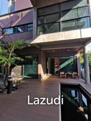 Oriental Loft Detached House in Lat Phrao For Sale