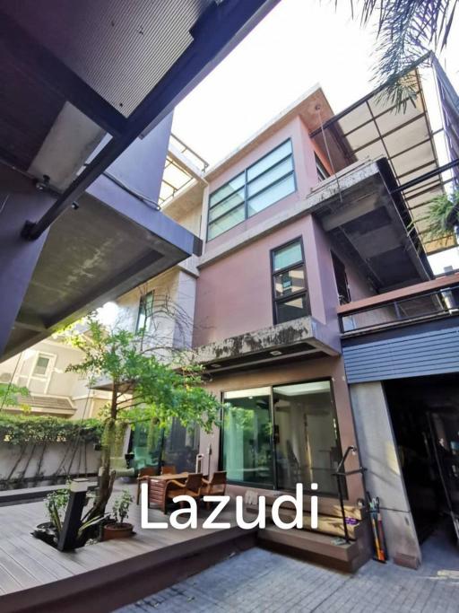 Oriental Loft Detached House in Lat Phrao For Sale