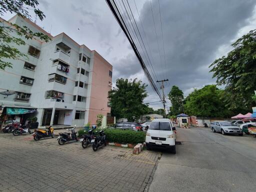26 Sqm., 1 Bed, 1 Bath Condo listed for ฿ 247,000.