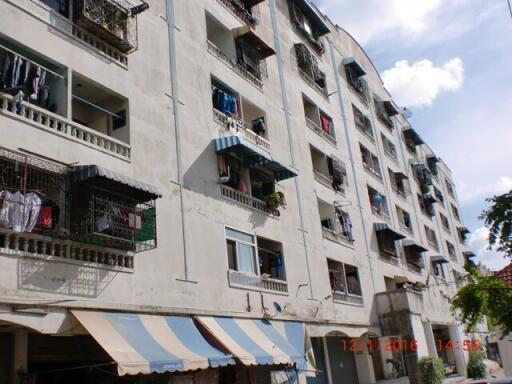 28 Sqm., 1 Bed, 1 Bath Condo listed for ฿ 245,000.