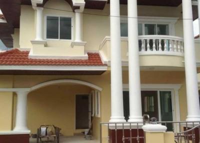 4 Beds Detached House For Sale in Nong Bon