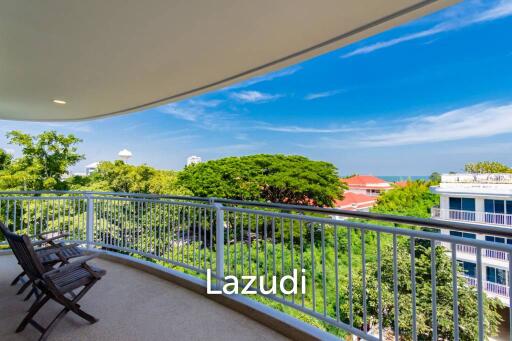 BAAN SUAN RIM SAI : Great Value 3 Bed Seaview condo