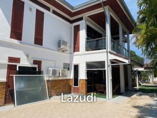 BAAN ROTH : 4 Bed 2 storey Pool Villa near town centre and beaches