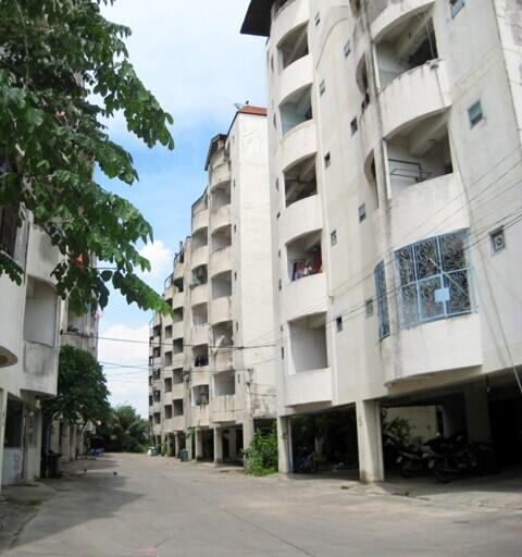 32 Sqm., 1 Bed, 1 Bath Condo listed for ฿ 188,000.