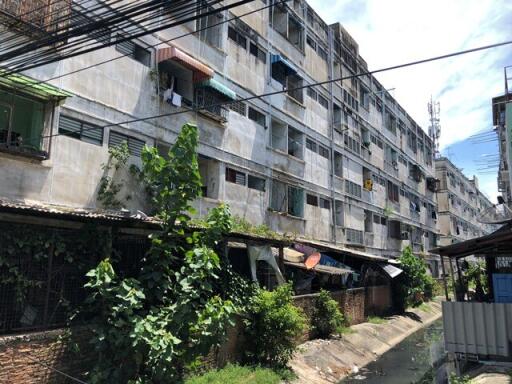 27 Sqm., 1 Bed, 1 Bath Condo listed for ฿ 150,000.