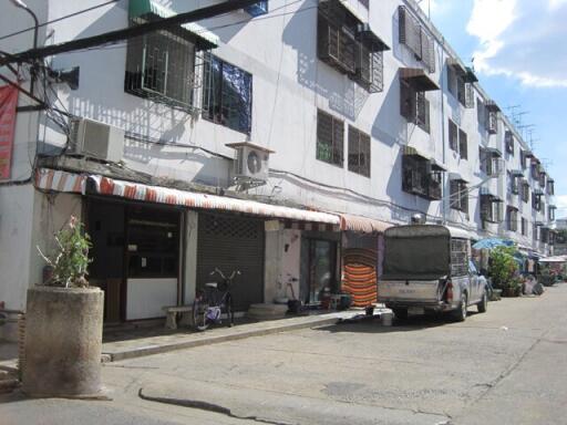 24 Sqm., 1 Bed, 1 Bath Condo listed for ฿ 164,000.