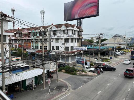 26 Sqm., 1 Bed, 1 Bath Condo listed for ฿ 139,000.